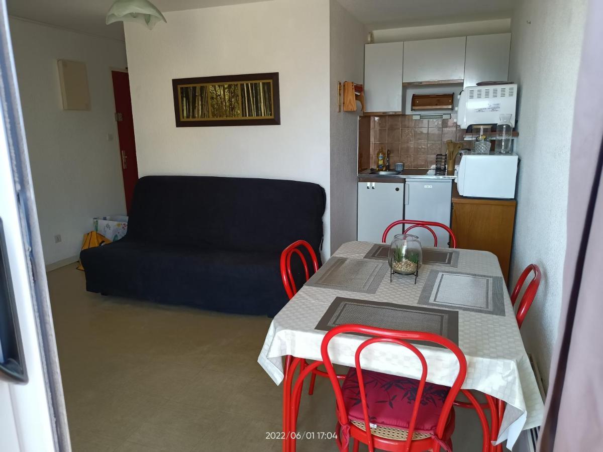 St Pierre La Mer,Appartement T2 En Residence Calme Фльори Екстериор снимка